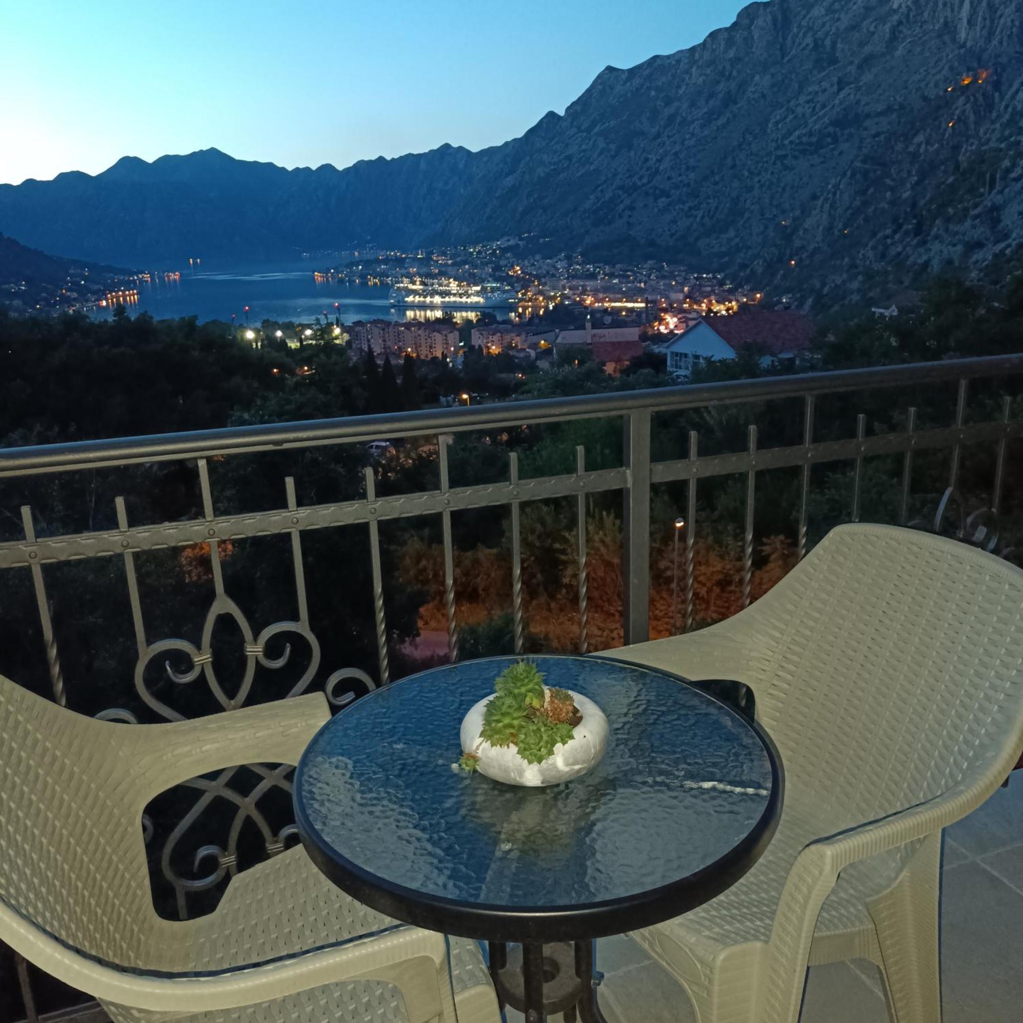 Radgost Kotor Apartments ภายนอก รูปภาพ