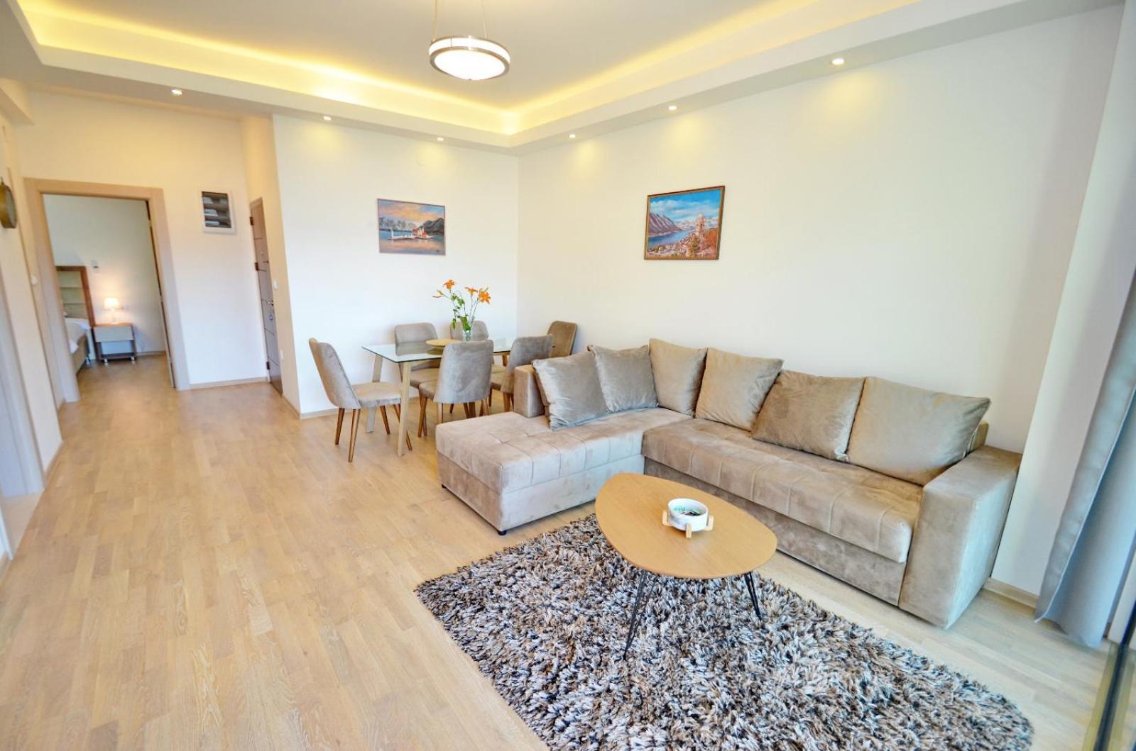 Radgost Kotor Apartments ภายนอก รูปภาพ